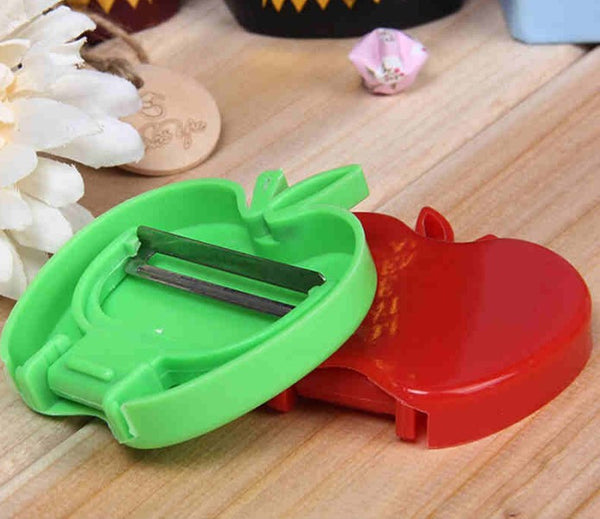 Foldable Vegetable Peeler